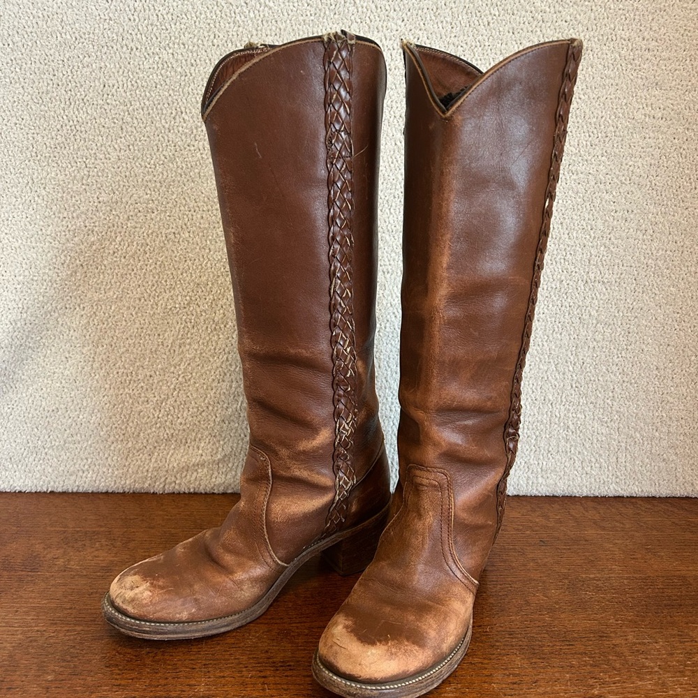 Frye 1970’s Vintage Leather Braided Boots